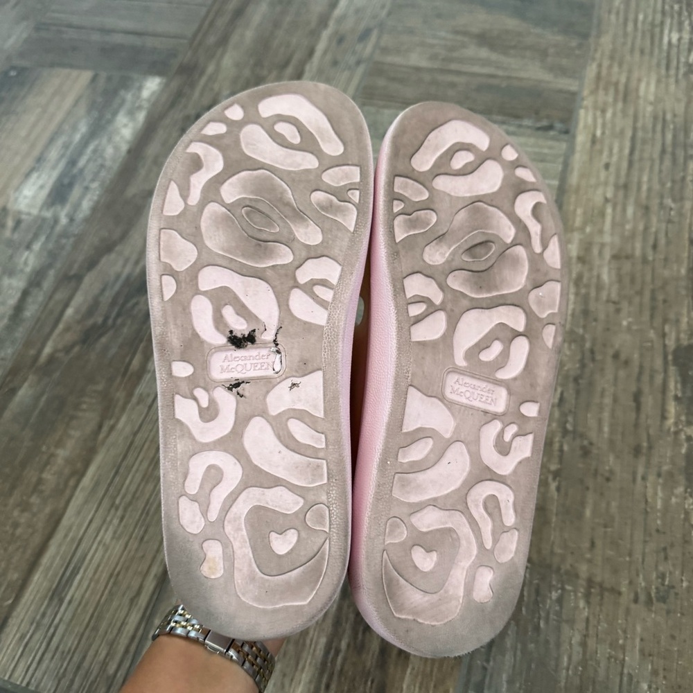 Alexander McQueen Oversized Slide Sandal size 8 - Picture 11 of 11